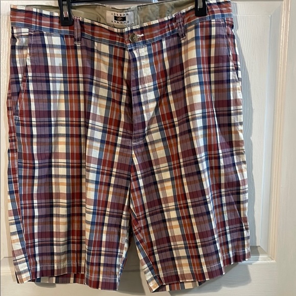 Joseph Abboud Men's Plaid Shorts in Red, Blue, and White - Picture 3 of 8